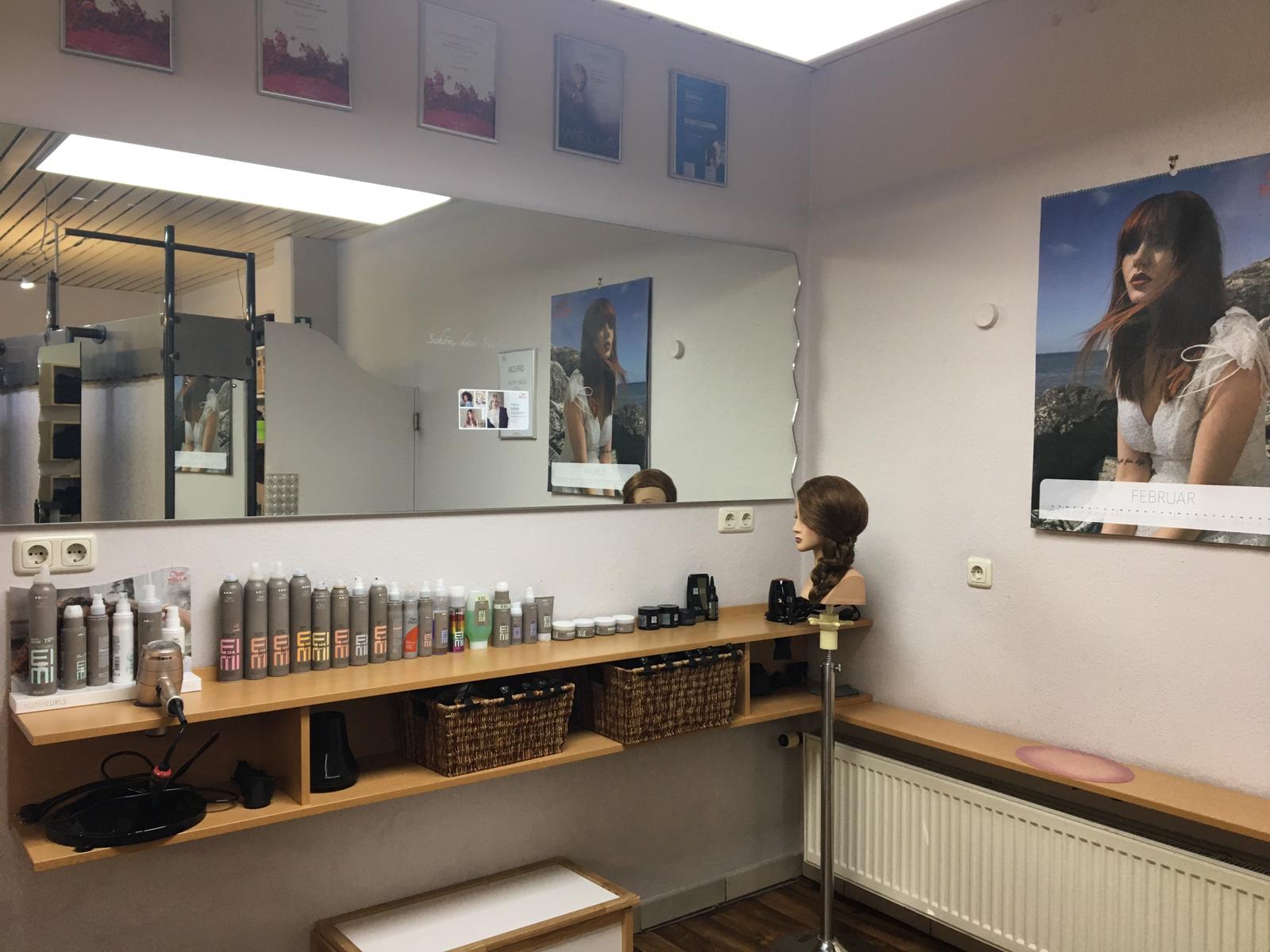 Salon von Innen fotografiert